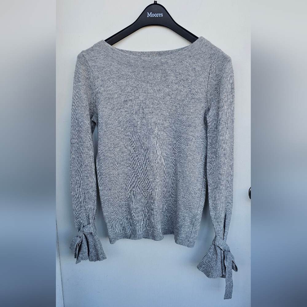 Banana Republic Gray Crew Neck Wool Blend Sweater with Decorative Ties,Sz.S B-42
